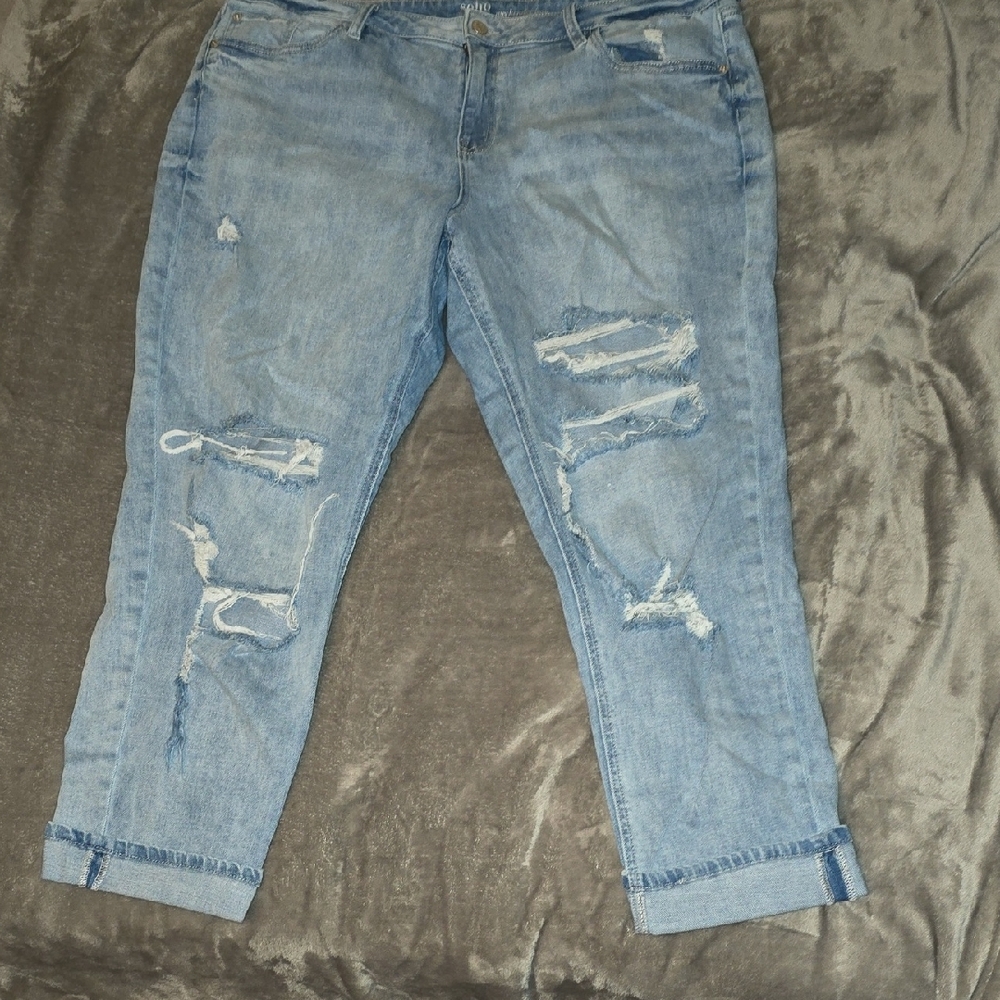 Soho Weekender Boyfriend Jeans with Distressed Details, 20